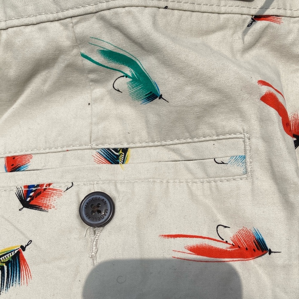 Colorful Fish Print Shorts - Picture 5 of 8